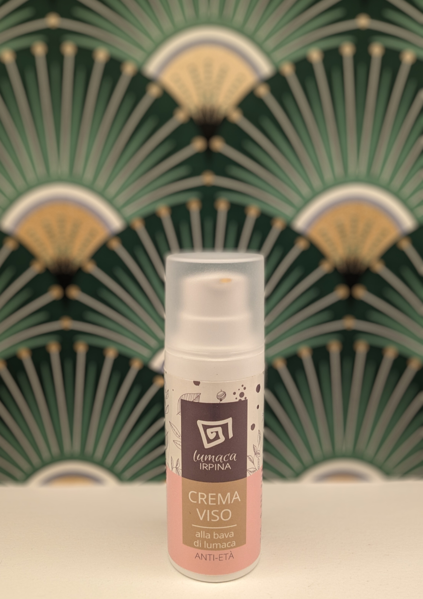 Crema Viso  alla bava di lumaca Andromeda, Anti-età e Antimacchie 50ml Azione riempitiva e anti-rughe   Pelle liscia e assorbimento veloce. ideale per pelli Miste e Secca