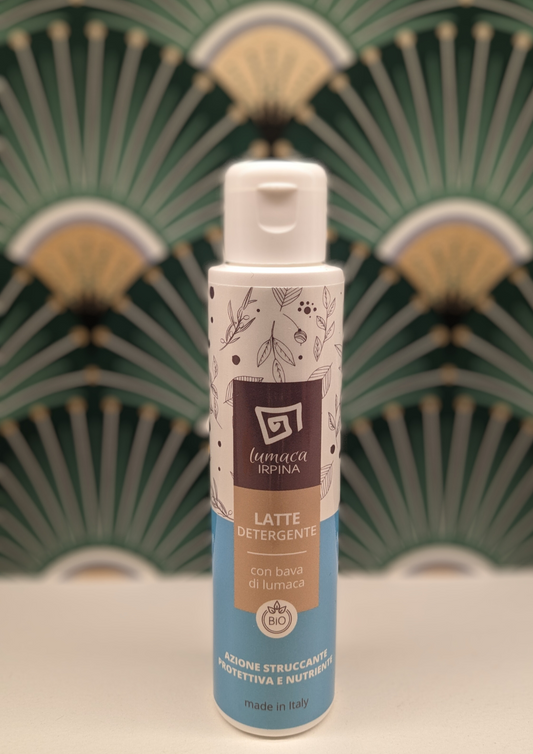 LATTE DETERGENTE 100ml €12,50 Ideale per Pelle Secca.